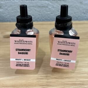 2 Bath & Body Works STRAWBERRY DAIQUIRI Wallflowers Home Fragrance Oil Refills